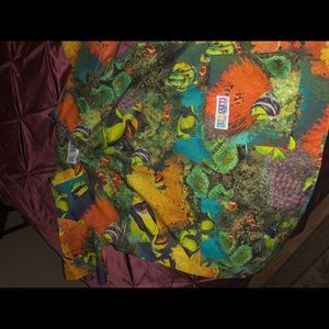 Fish coral scrub top